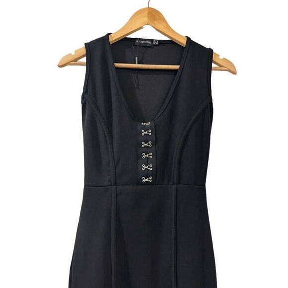 Pretty Little Thing Dress Shape Black Crepe Eyelet Detail Midi Size 2 Women PLT - Picture 3 of 11